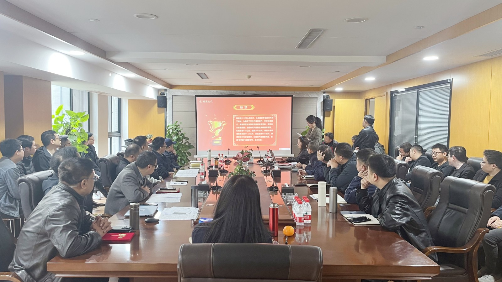 致敬卓越團隊 共啟輝煌新程 | 金東方集團2024年度優(yōu)秀員工表彰大會